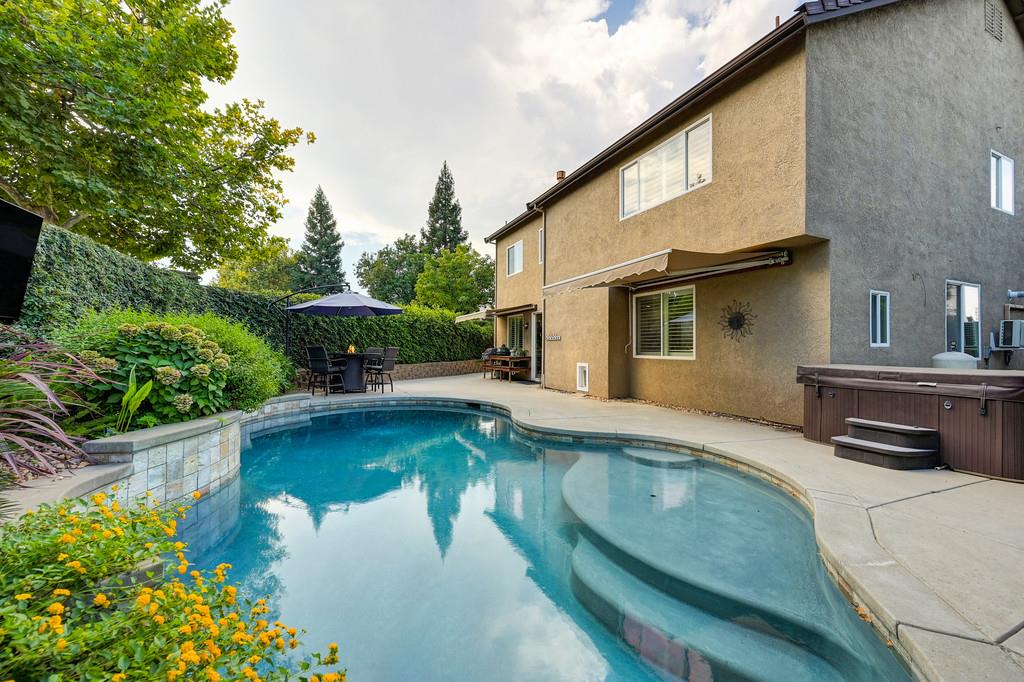 1636 Roadrunner Drive