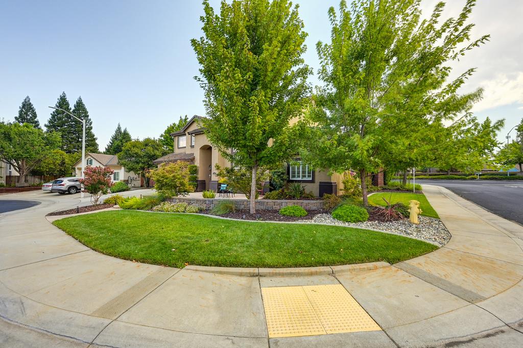 1636 Roadrunner Drive