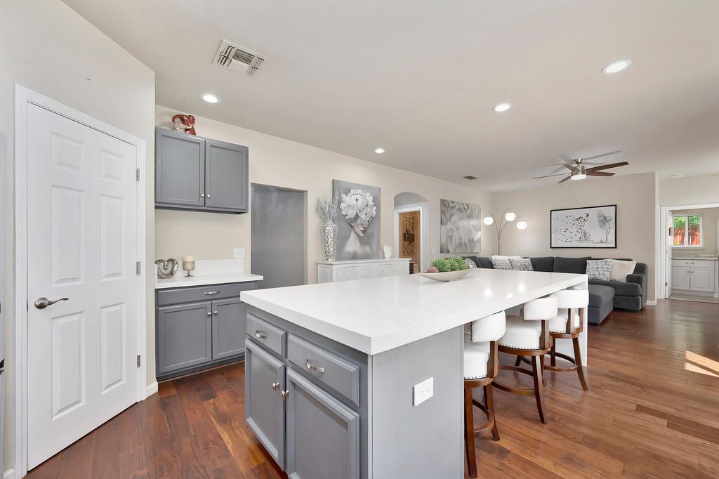 1636 Roadrunner Drive