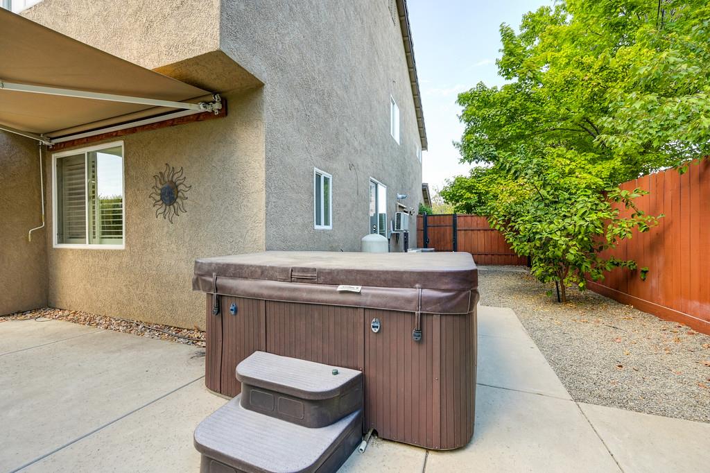 1636 Roadrunner Drive