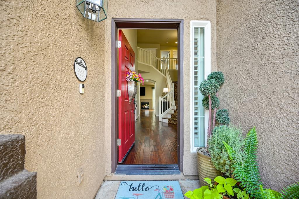 1636 Roadrunner Drive