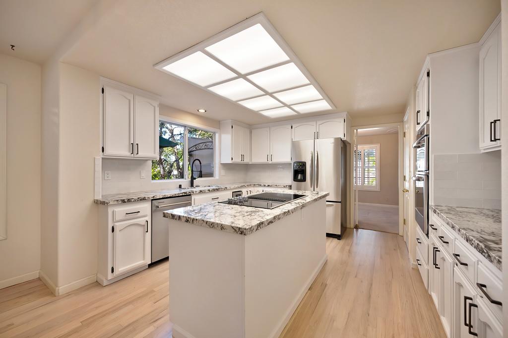 3178 Ridgeview Drive