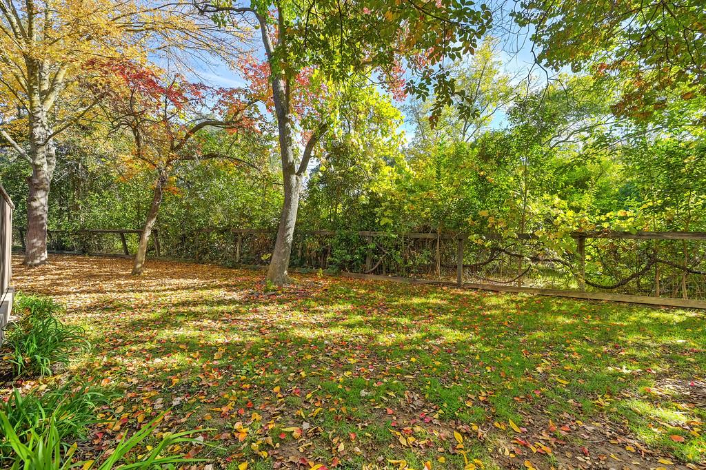 6902 Monticello Court