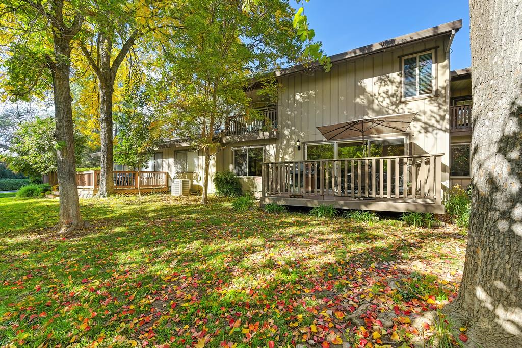 6902 Monticello Court