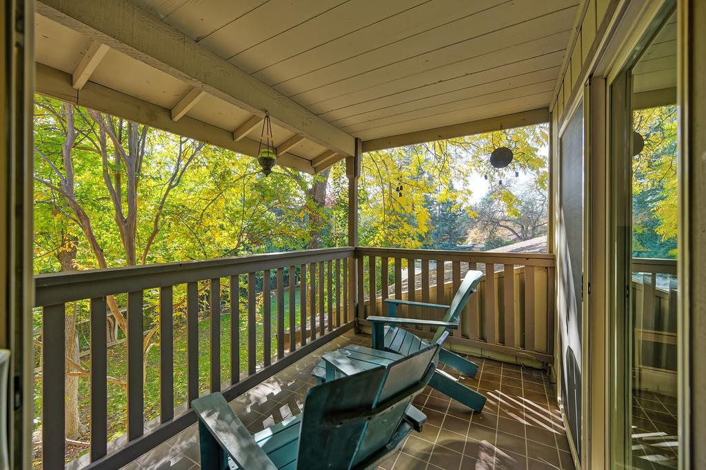 6902 Monticello Court