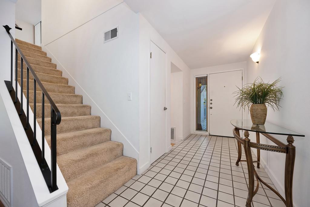 6902 Monticello Court