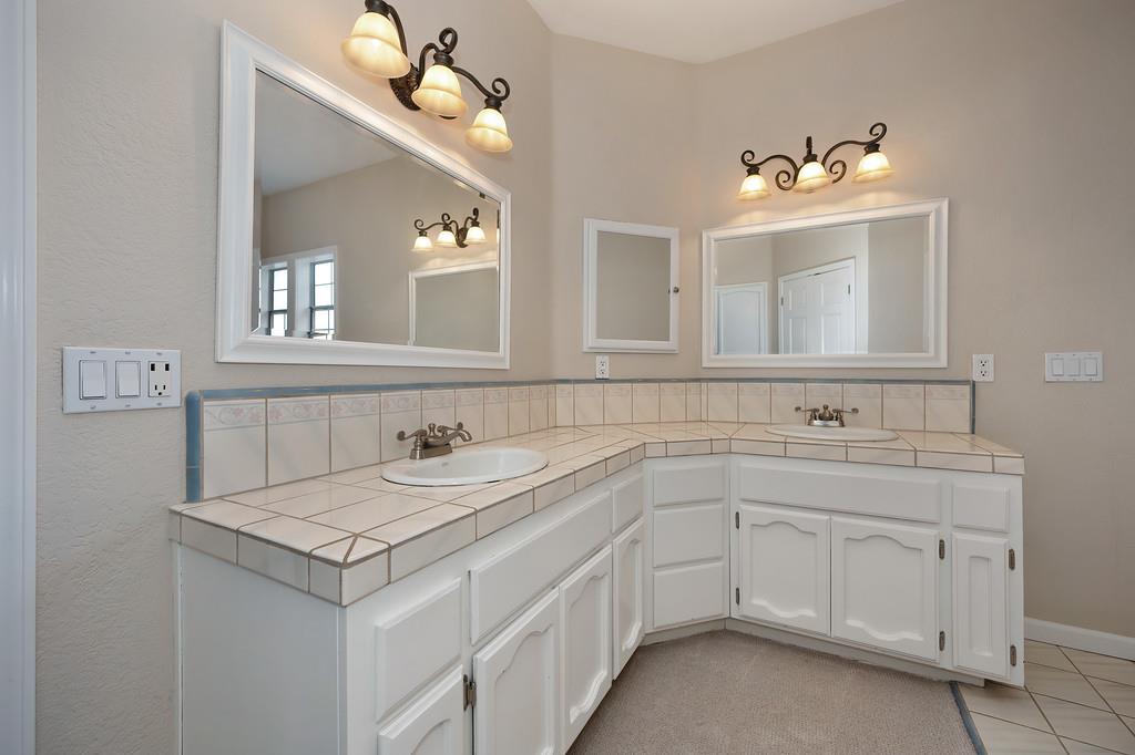 2010 Nicklaus Circle