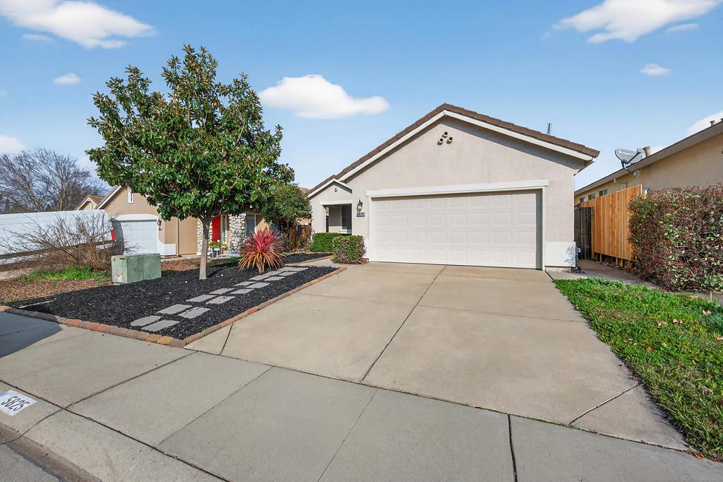 5825 Blue Beech Court