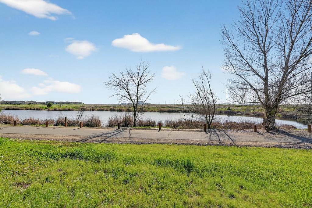 1214 Forebridge Lane