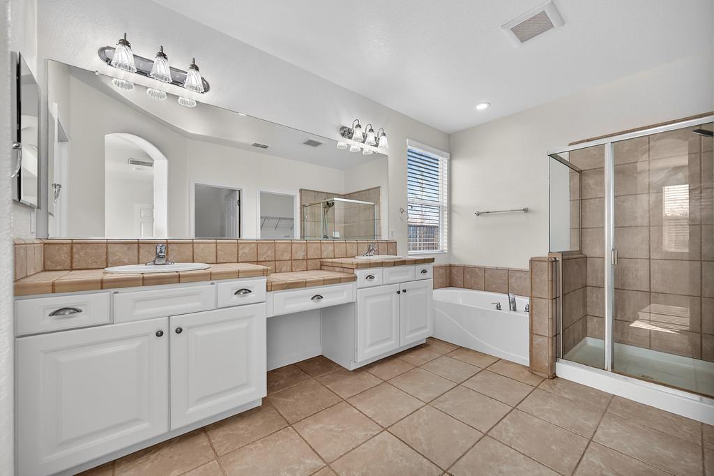 1214 Forebridge Lane