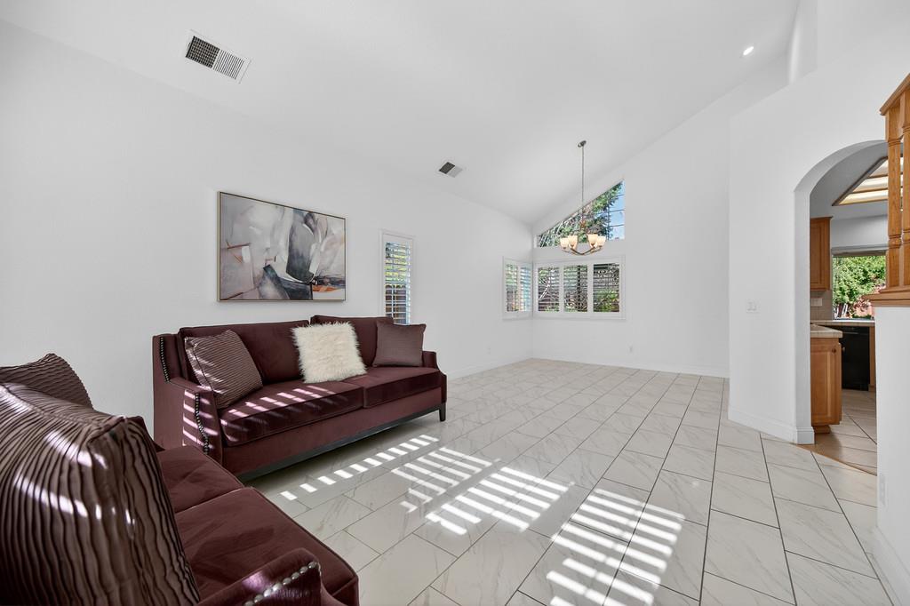 470 S Lexington Drive