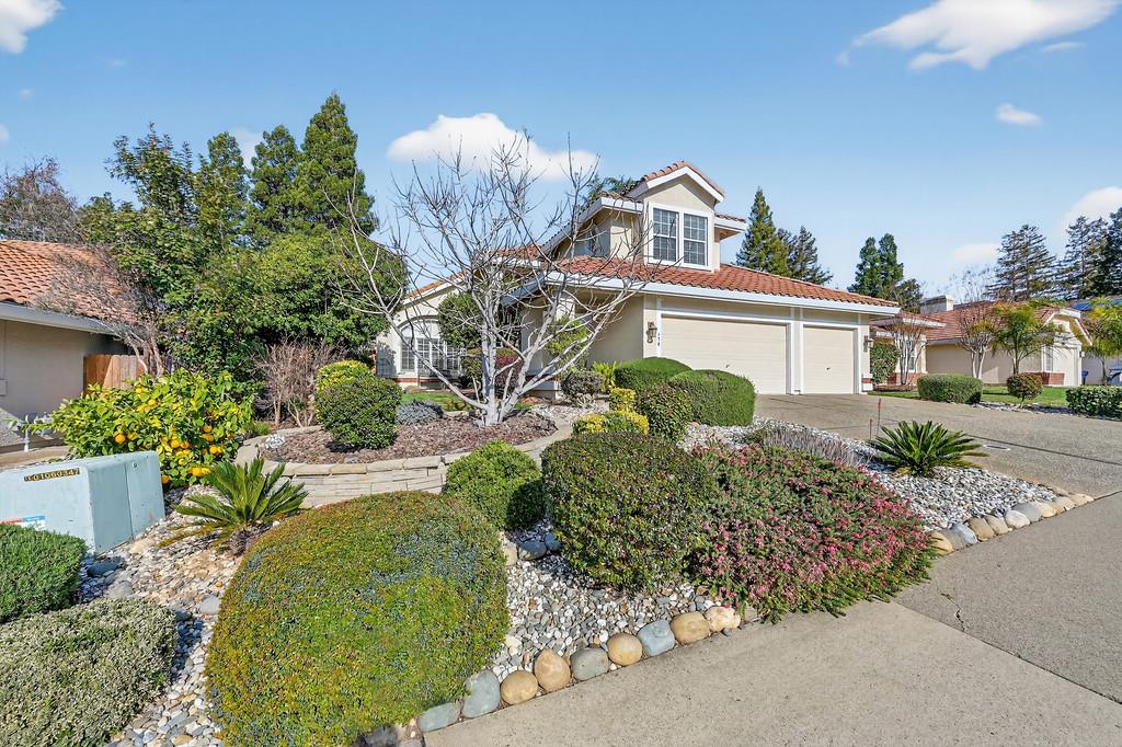 470 S Lexington Drive