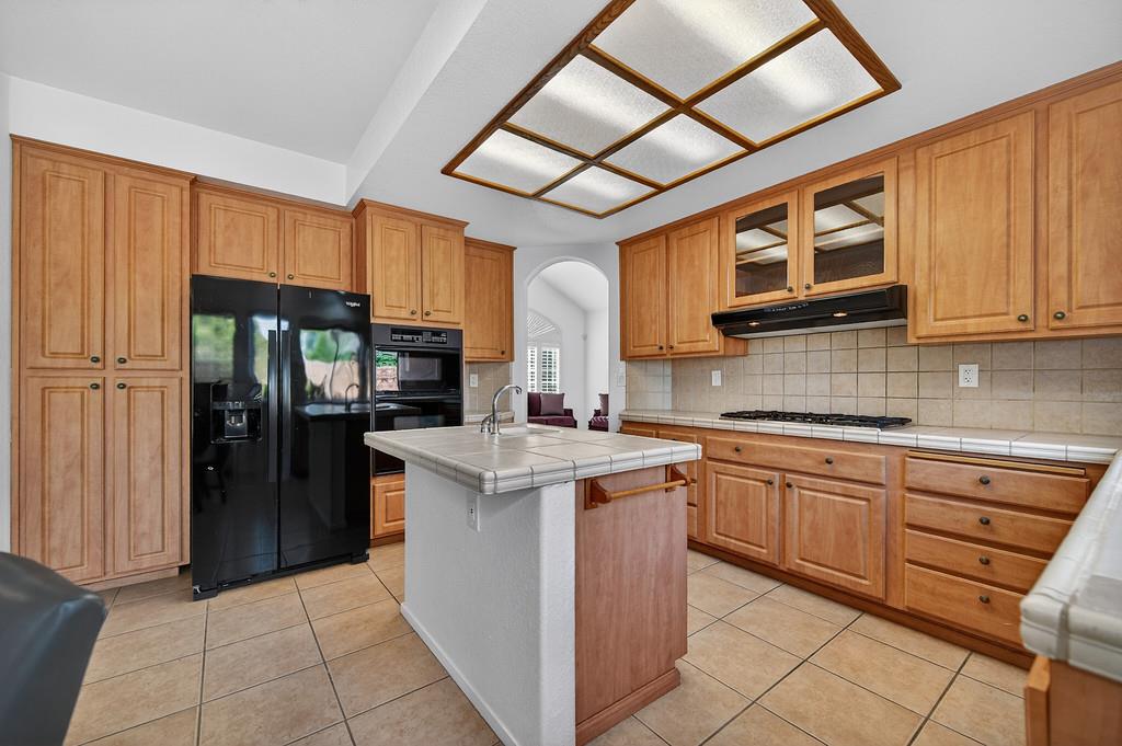 470 S Lexington Drive