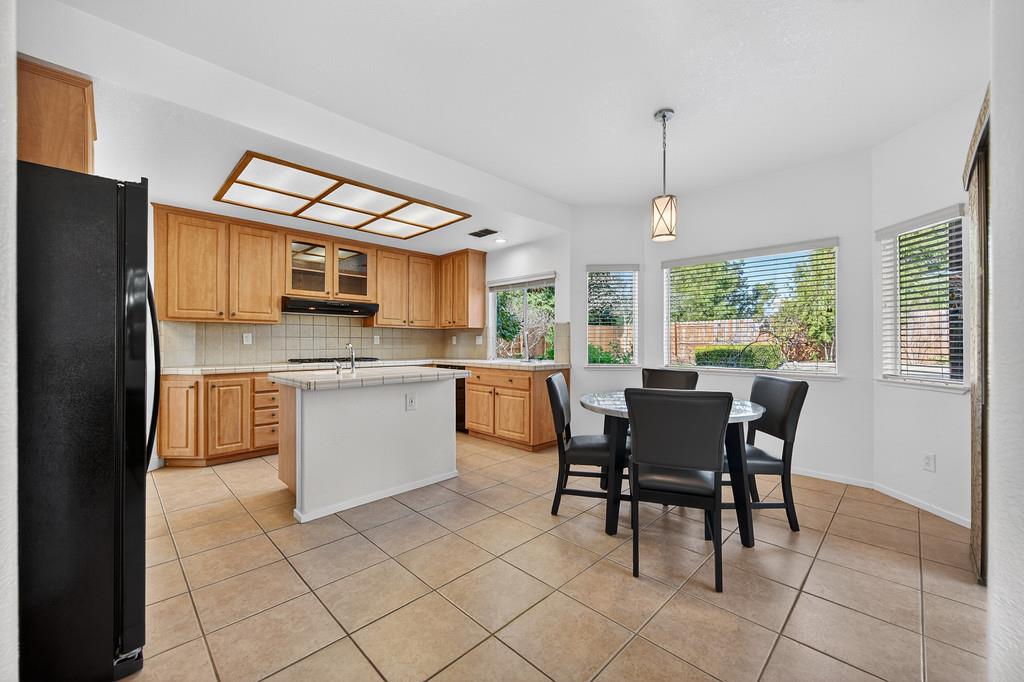 470 S Lexington Drive