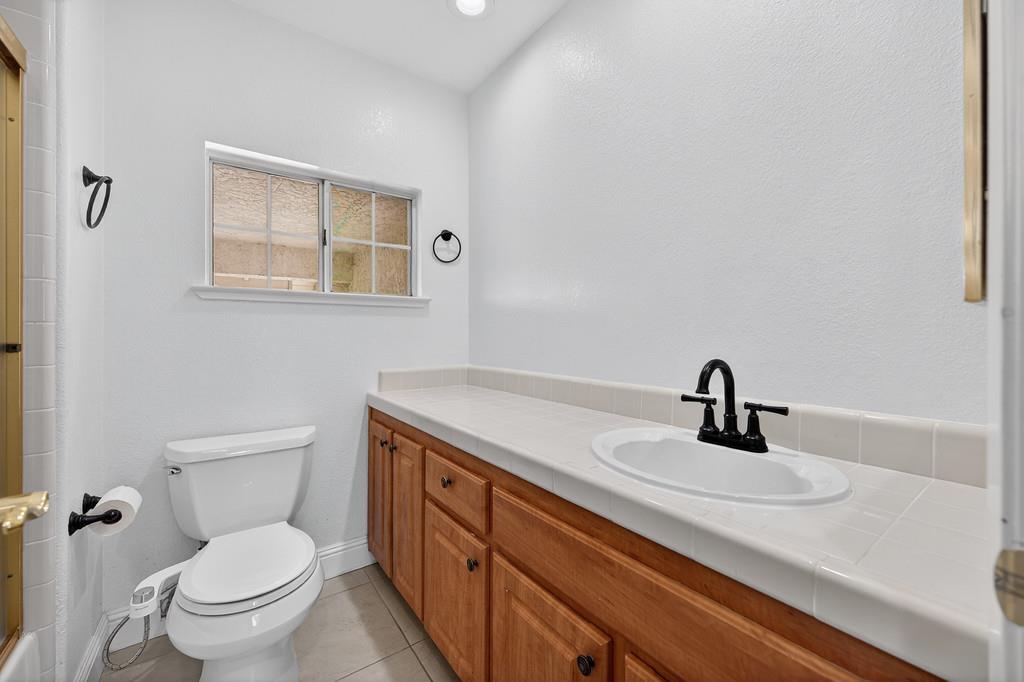 470 S Lexington Drive