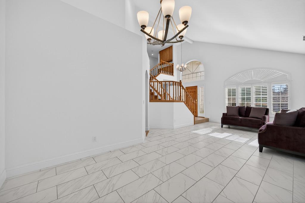 470 S Lexington Drive