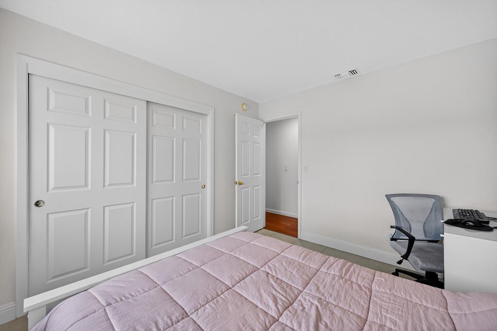 470 S Lexington Drive