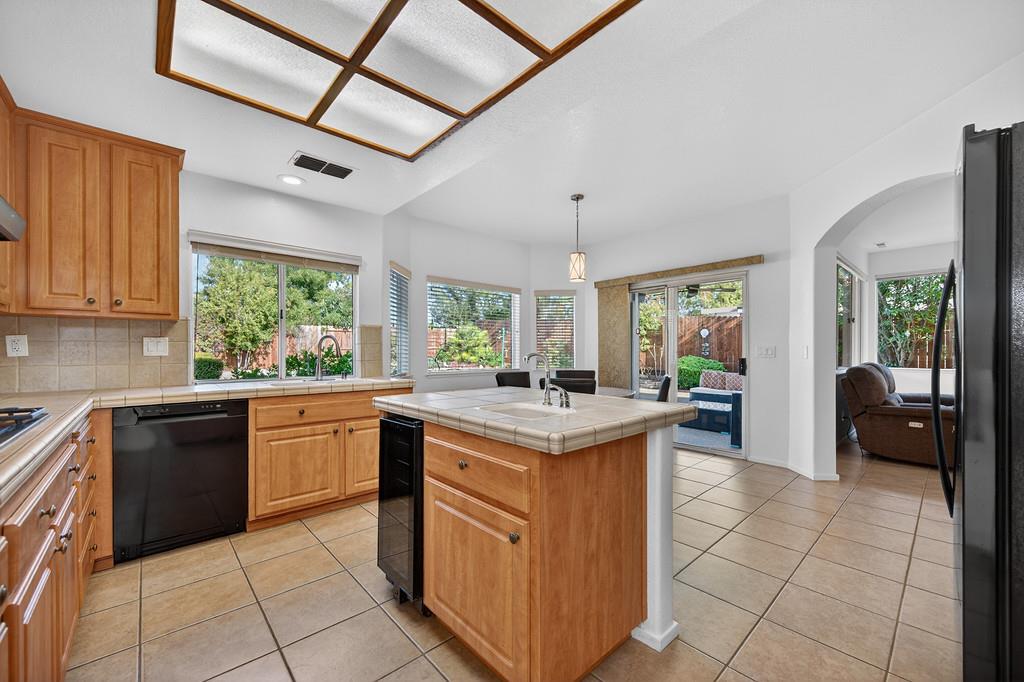 470 S Lexington Drive