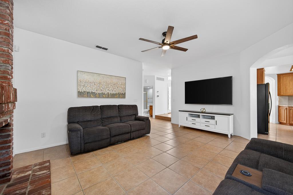 470 S Lexington Drive