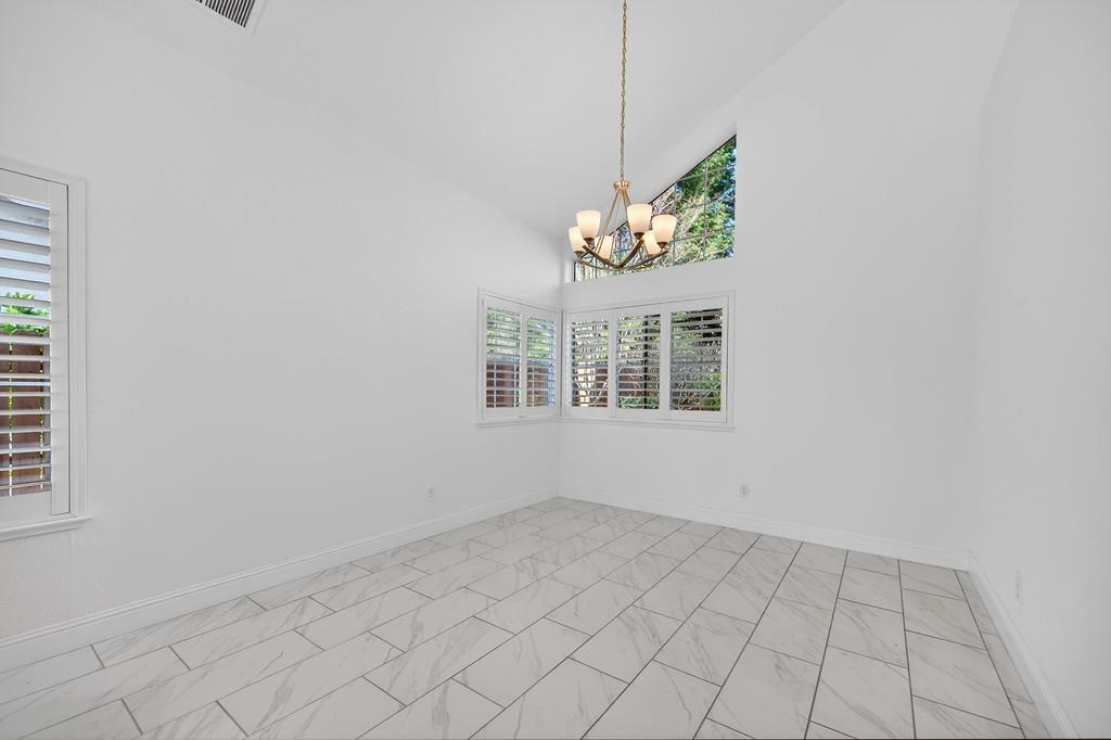 470 S Lexington Drive