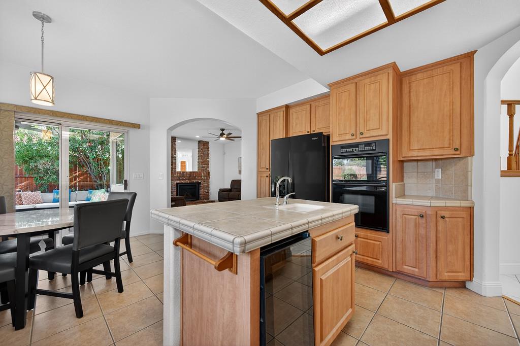 470 S Lexington Drive