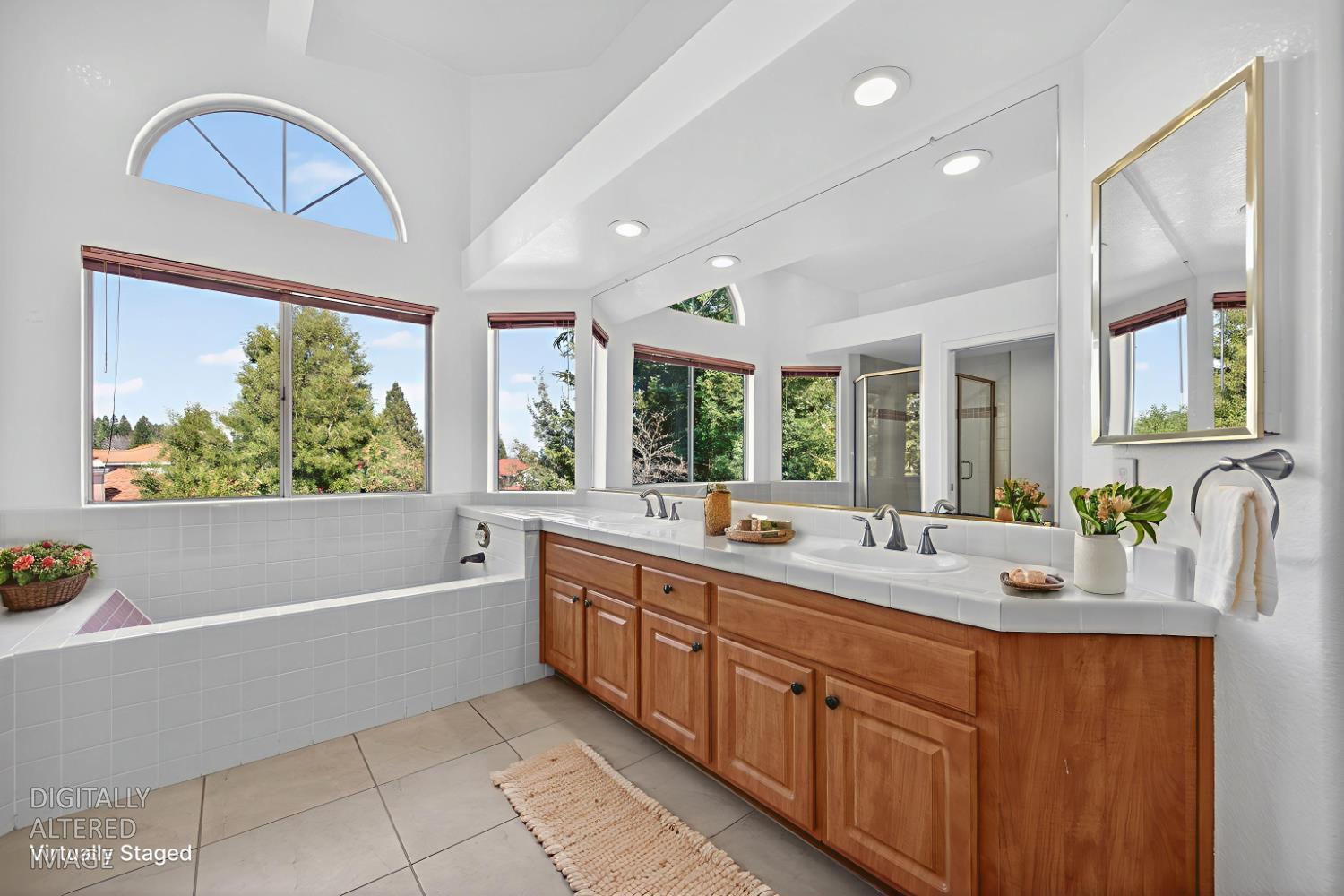 470 S Lexington Drive