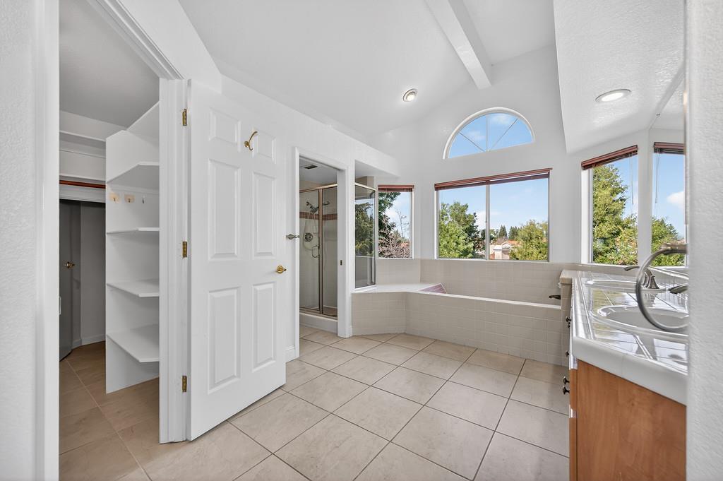 470 S Lexington Drive