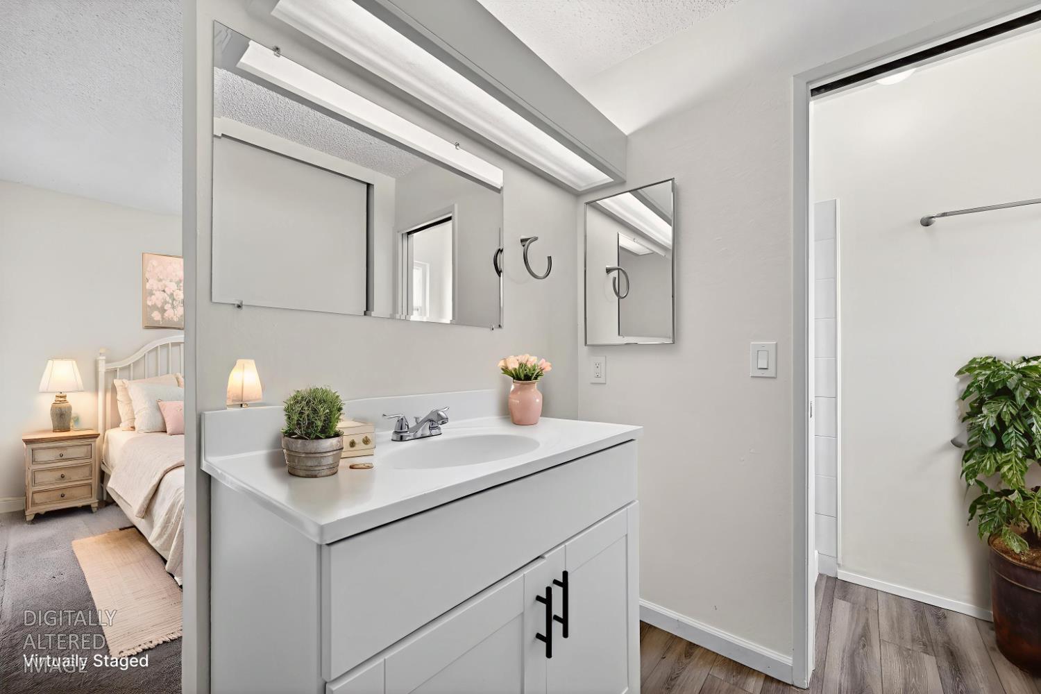 5717 Mount Hood Court