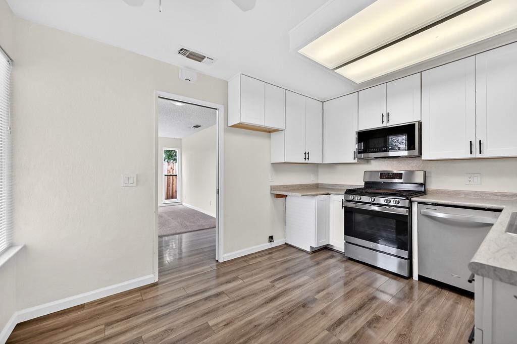 5717 Mount Hood Court