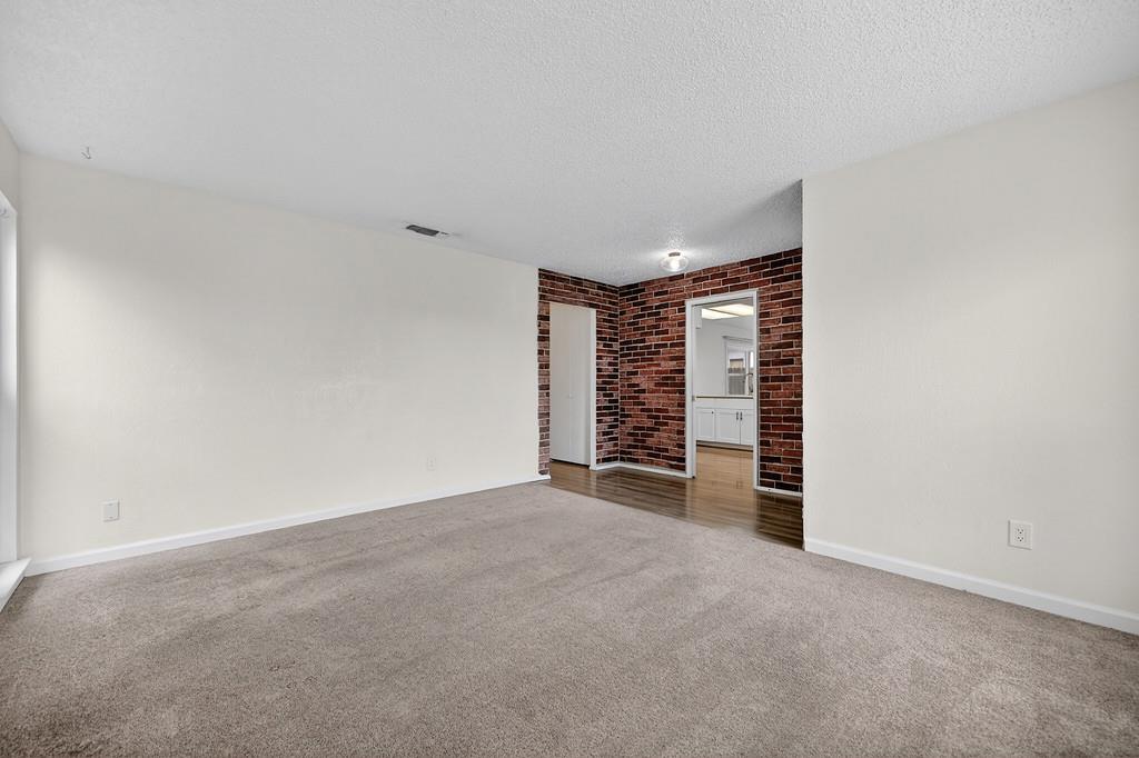 5717 Mount Hood Court