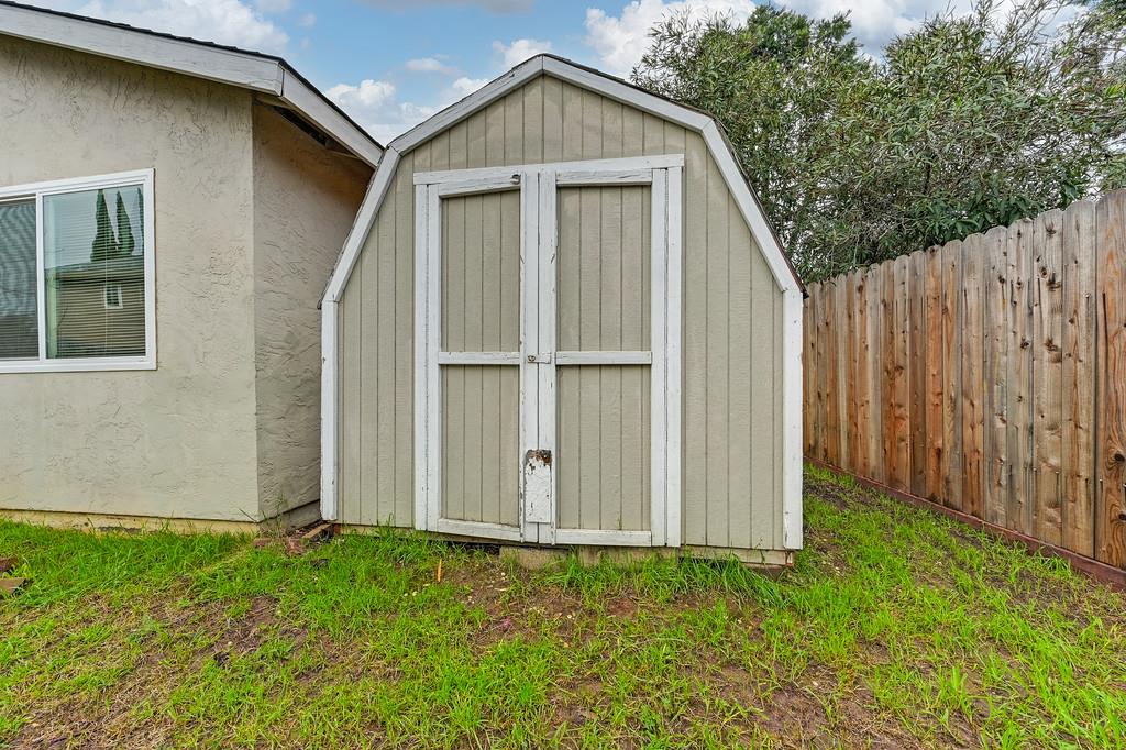 5717 Mount Hood Court