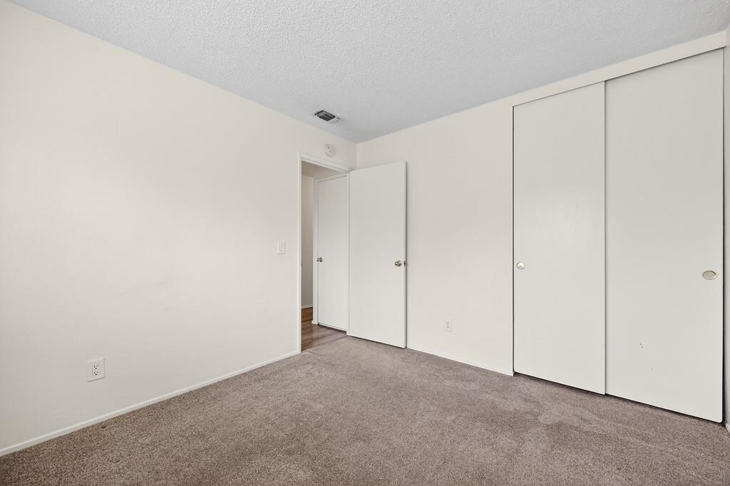 5717 Mount Hood Court