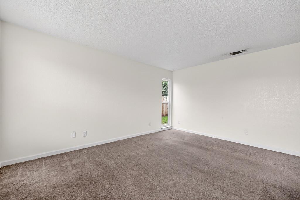 5717 Mount Hood Court