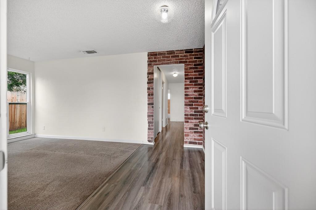 5717 Mount Hood Court