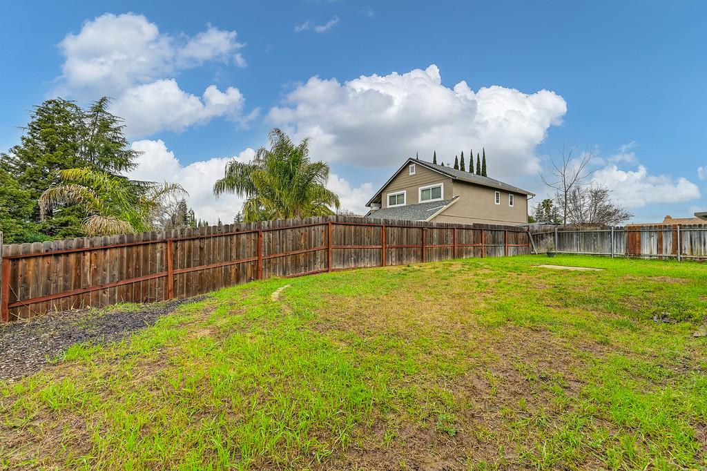 5717 Mount Hood Court