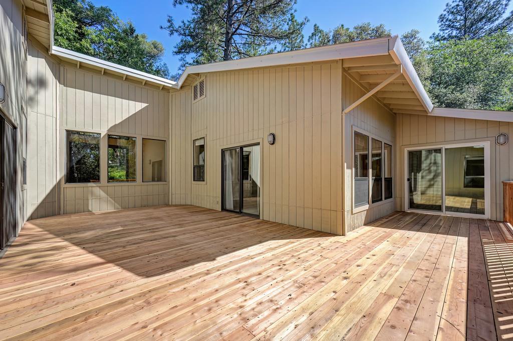 2017 Oak Hill Lane