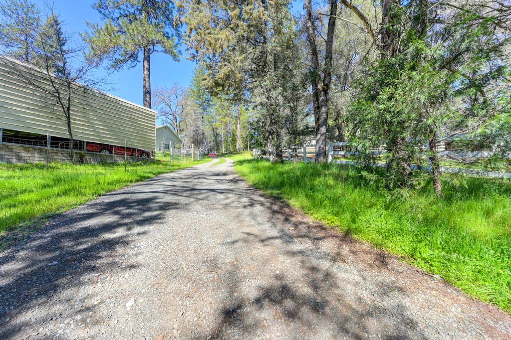 2017 Oak Hill Lane