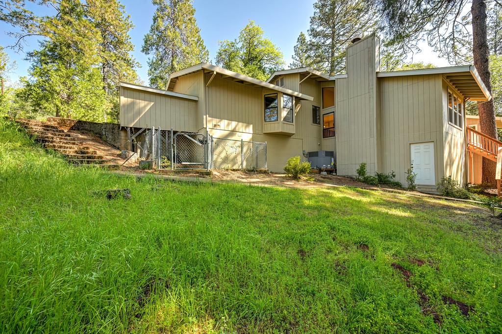 2017 Oak Hill Lane
