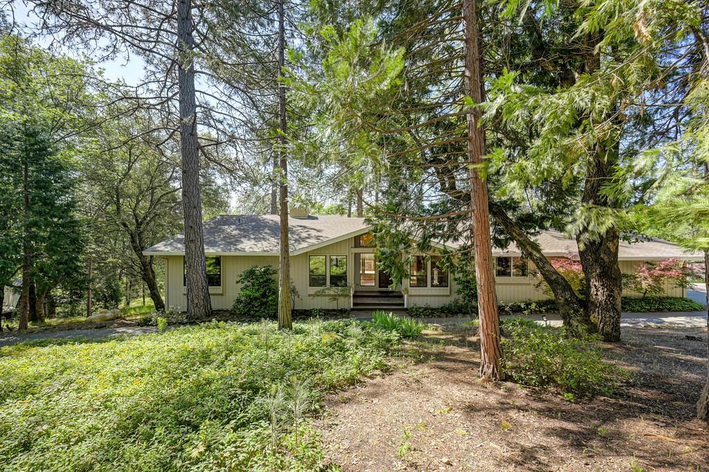 2017 Oak Hill Lane