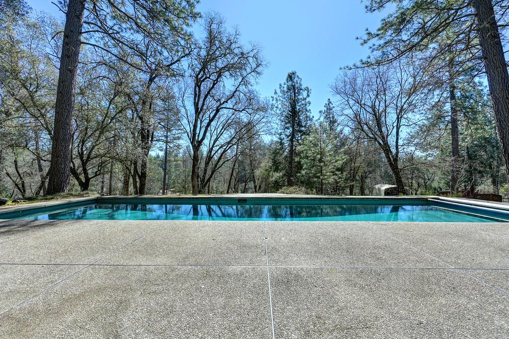 2017 Oak Hill Lane
