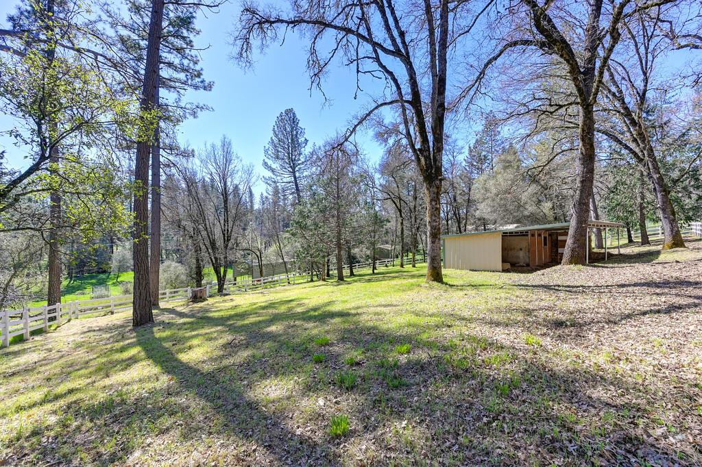 2017 Oak Hill Lane