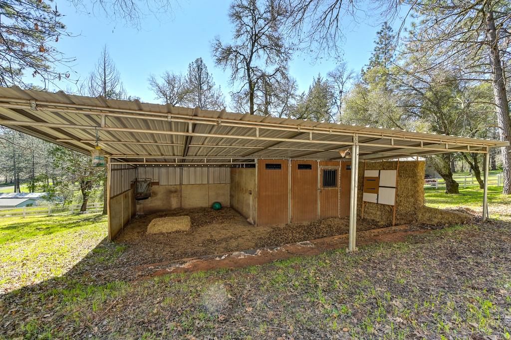 2017 Oak Hill Lane
