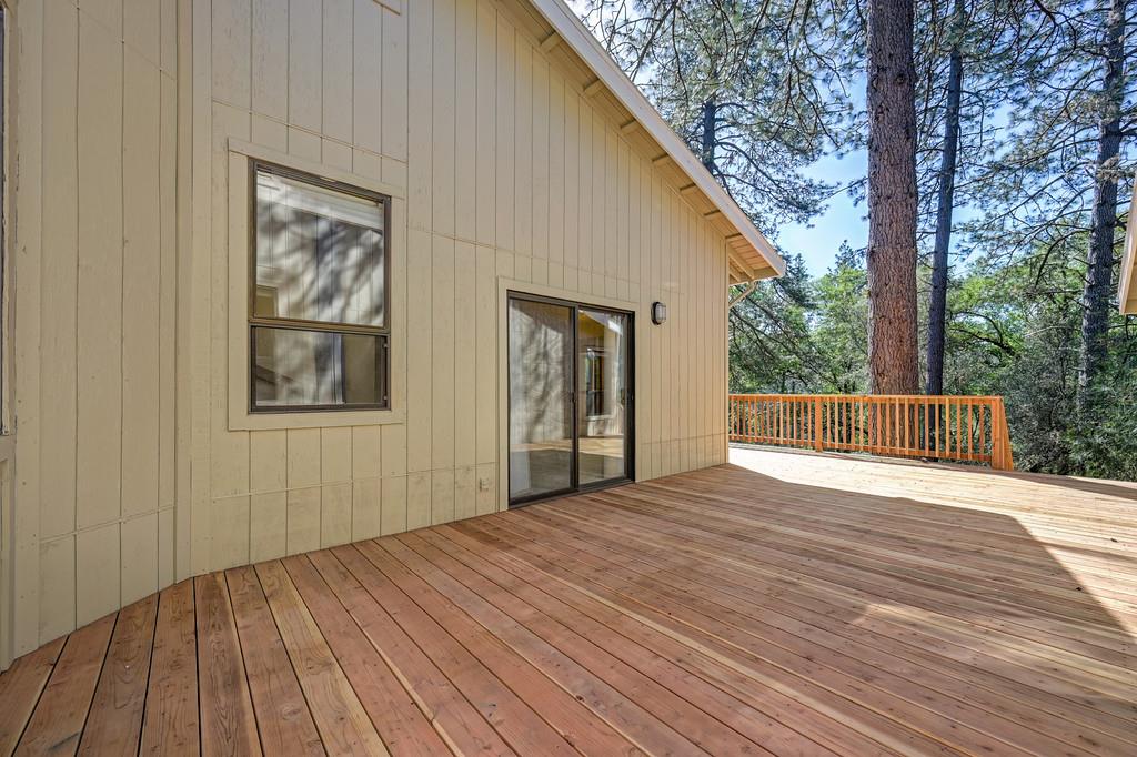 2017 Oak Hill Lane