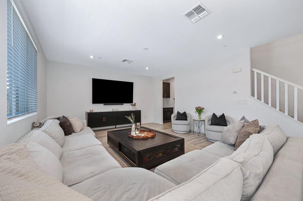 4209 Molten Creek Way