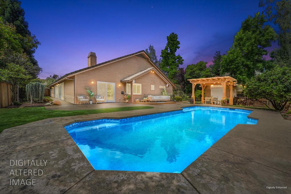 2945 Bridlewood Drive