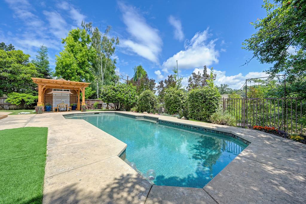 2945 Bridlewood Drive