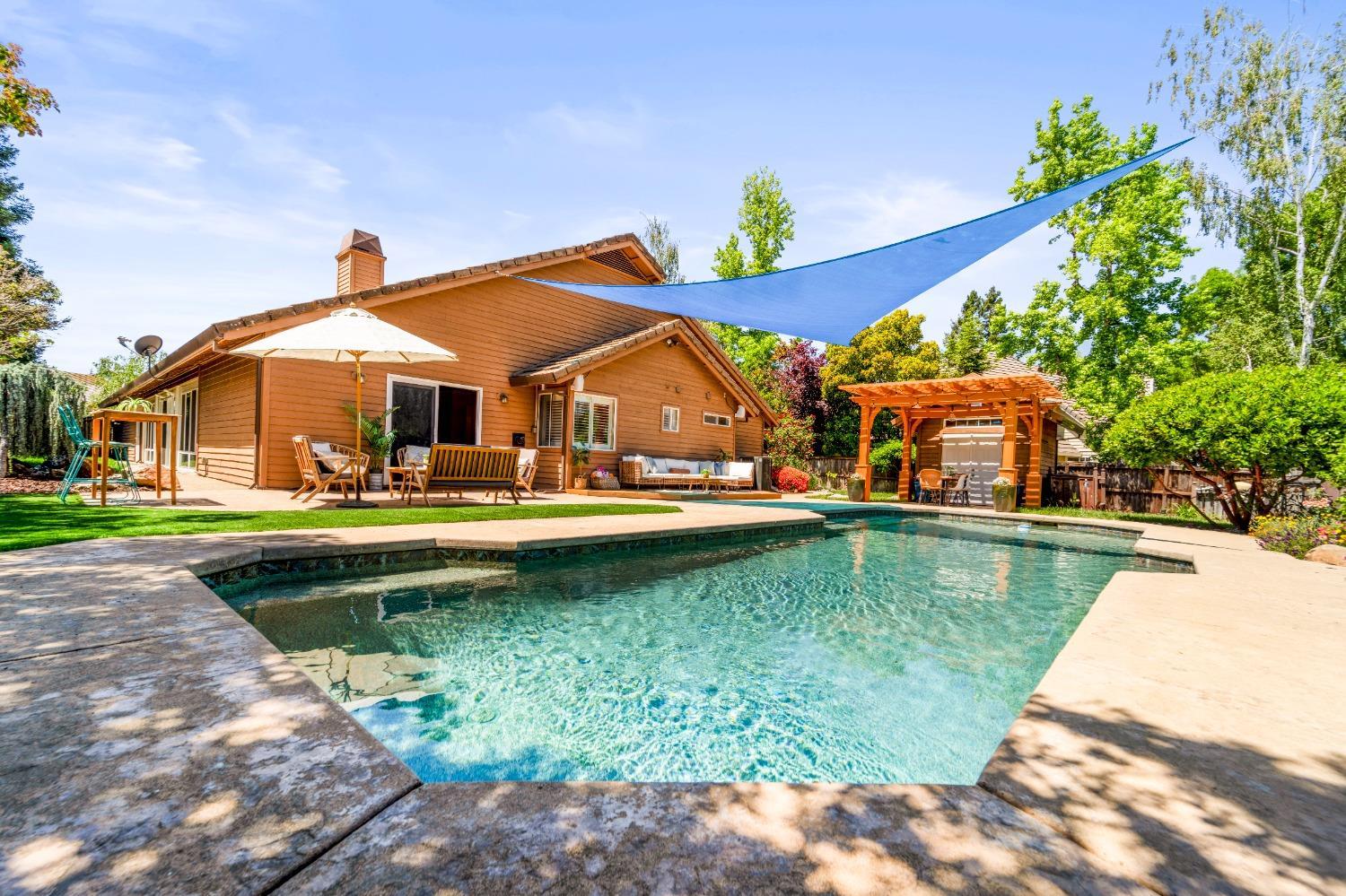 2945 Bridlewood Drive