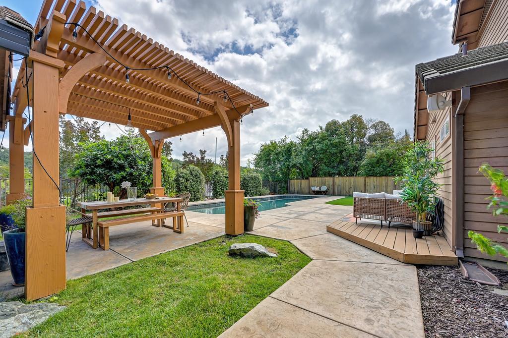 2945 Bridlewood Drive