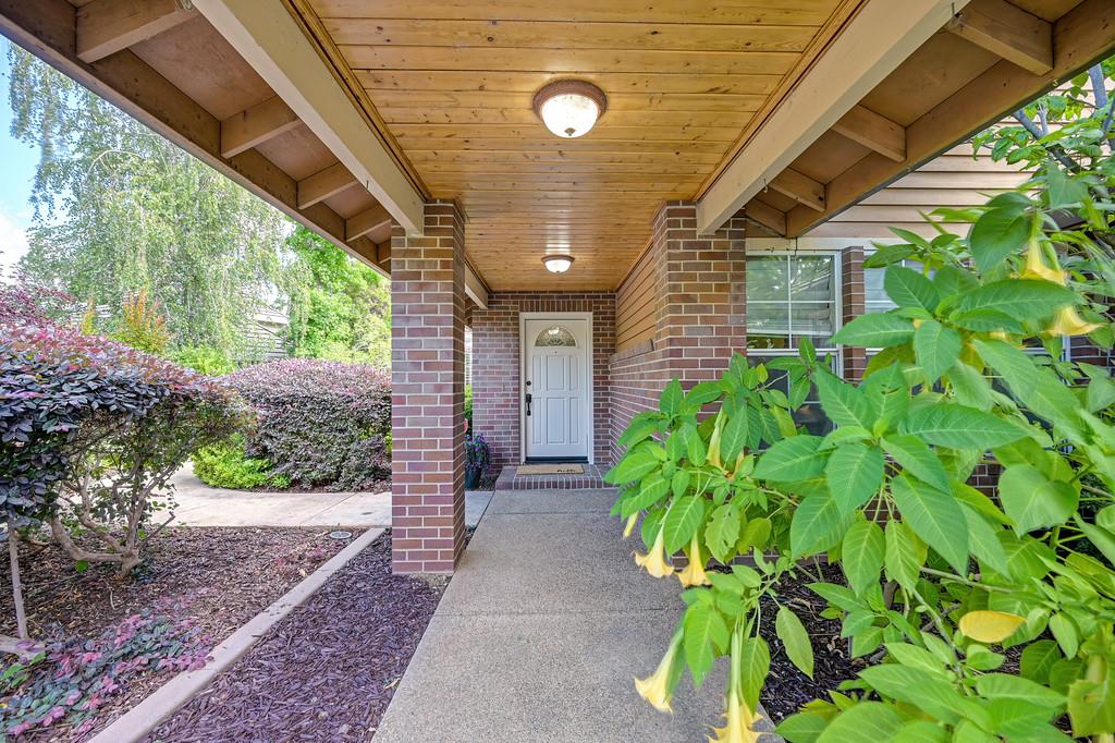 2945 Bridlewood Drive
