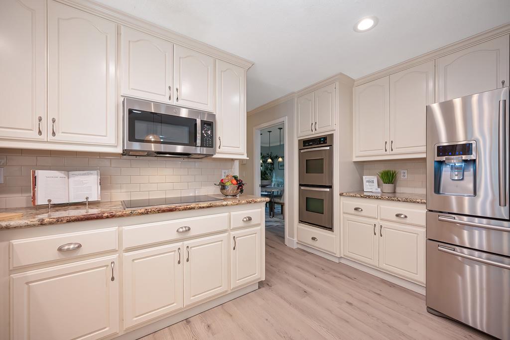 2945 Bridlewood Drive